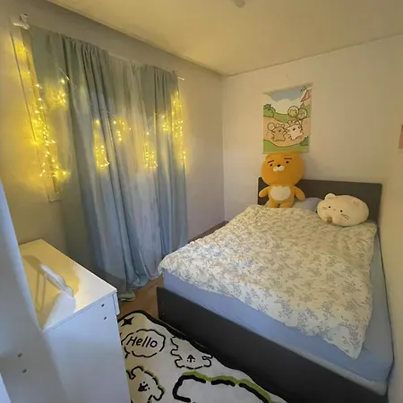 Ananms206, Two Bedrooms And One Living Room